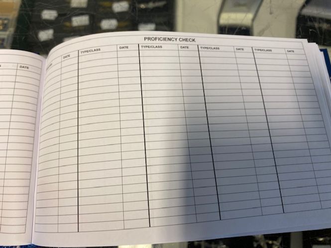 Hovedbilde Loggbok Part-FCL/EASA liten