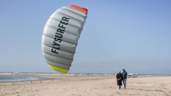 Hovedbilde Flysurfer FOX Trainer kite komplett